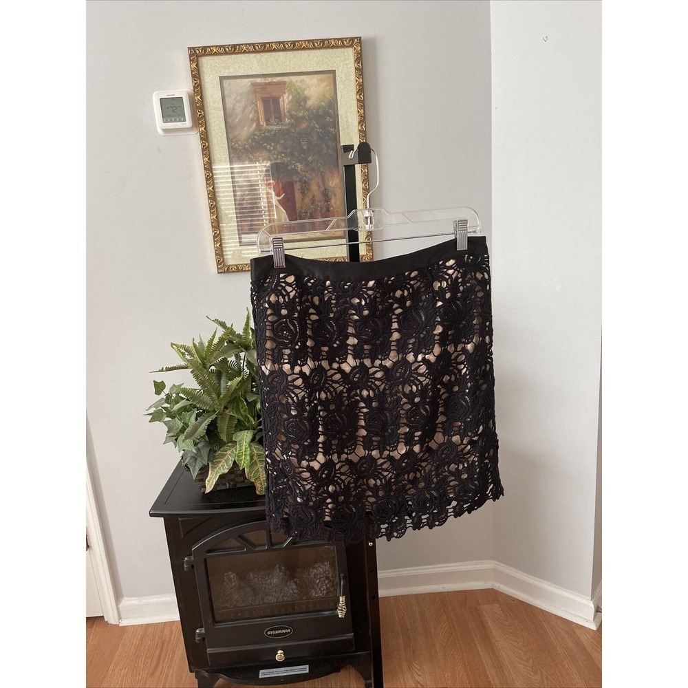 Willi Smith cotton black and Beige Mini skirt 6 Lace Lined Waist:32 Length:18